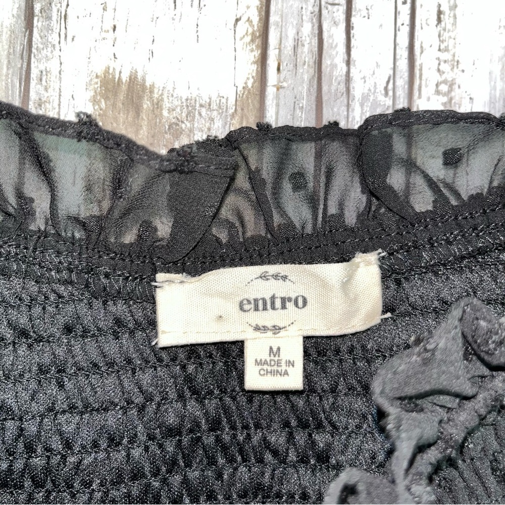 Entro Black Smocked Crop Puff Sleeve Blouse - Picture 7 of 7